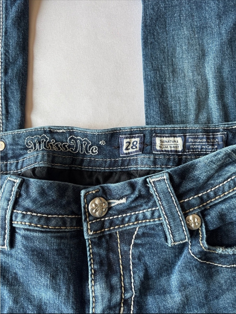 Miss Me Medium Blue Bootcut Jeans with Embellished Pocket - Picture 4 of 8